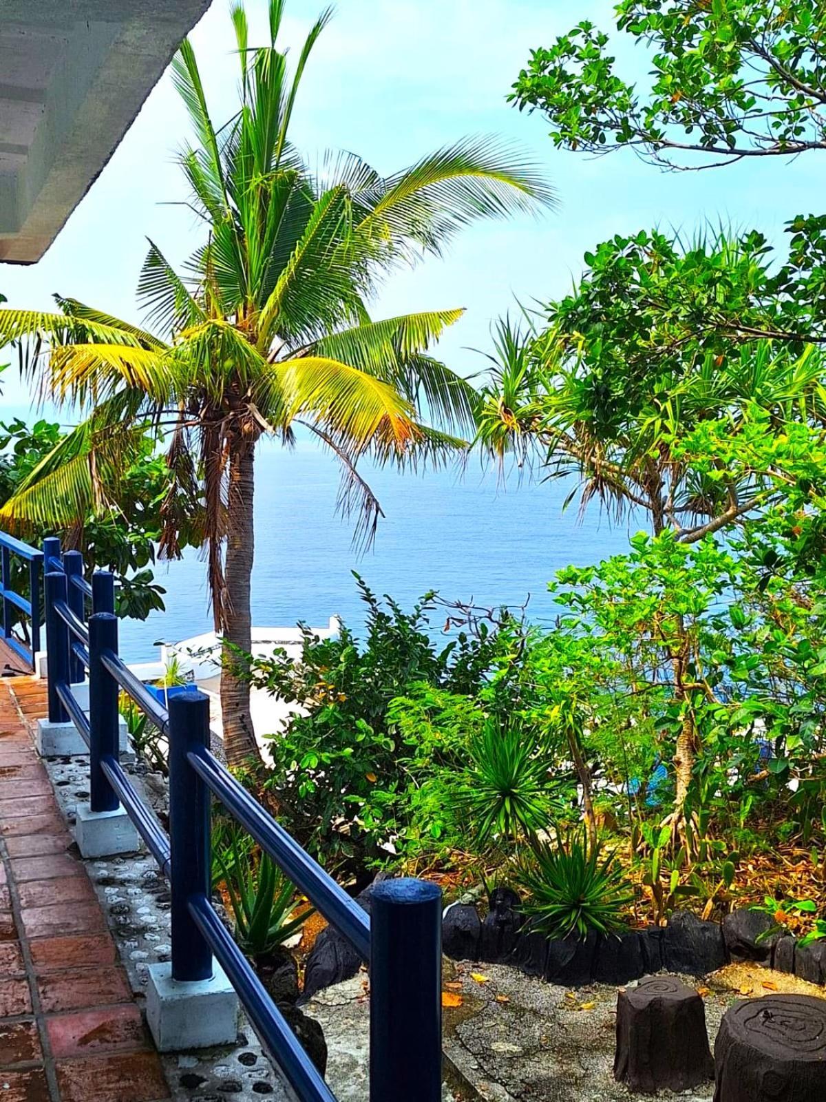 Utopia Island Resort Batangas Exterior foto